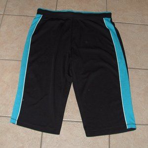 Black Plus Sz 1X Elastic Waist Stretchy Capris Cropped Pants